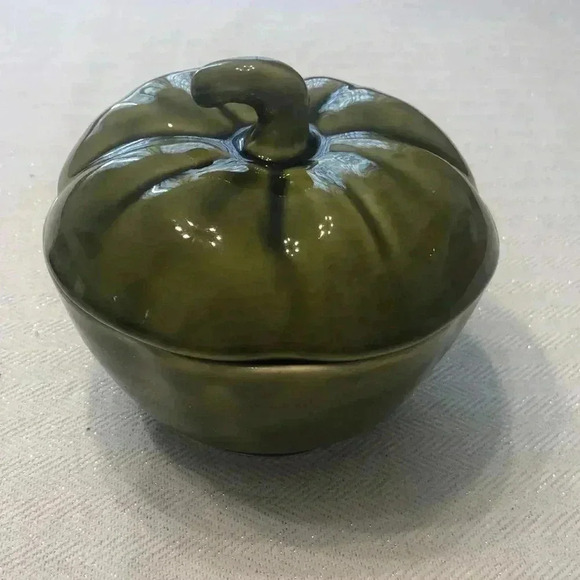 California Pottery Apple container #48. - Picture 1 of 4